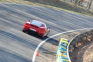 Photo de voiture GT - Circuit de Linas-Monthlhéry