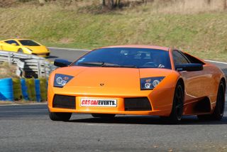 Photo de voiture GT - Circuit de Linas-Monthlhéry