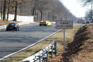 Photo de voiture GT - Circuit de Linas-Monthlhéry