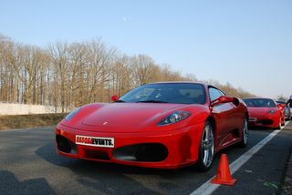 Photo de voiture GT - Circuit de Linas-Monthlhéry
