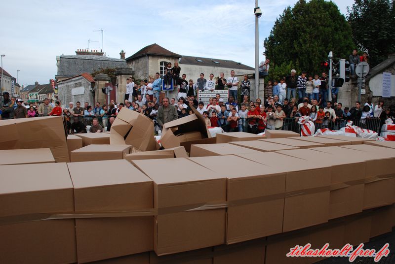 Photo de cascades ; Percussion Scooter vs. Voiture