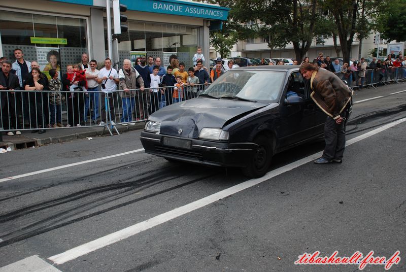 Photo de cascades ; Percussion Voiture vs. Voiture